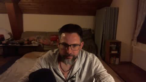 supersquirrel81 online show from November 14, 8:22 pm