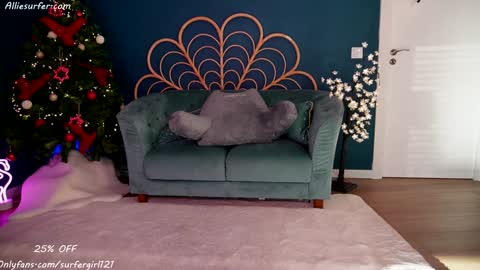 Allie online show from December 21, 4:14 pm