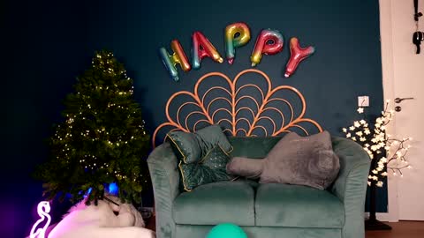 Allie online show from December 7, 5:15 pm