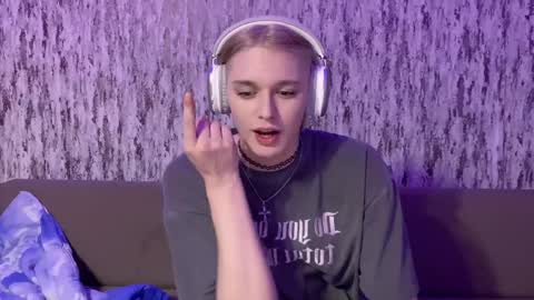 Snapshot of susan228 chatting on January 24, 9:26 pm Vladiva online show from January 24, 9:26 pm