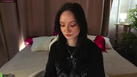 Annie online show from May 1, 1:21 am