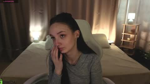 Annie online show from April 24, 1:51 am
