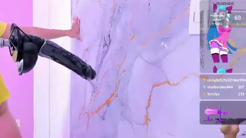 Susan online show from June 17, 11:48 am