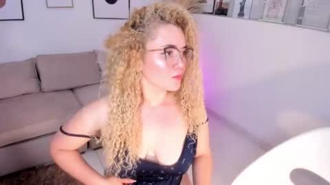 susan_blond online show from July 28, 2:13 pm