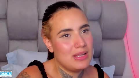 Susan online show from February 25, 10:02 pm