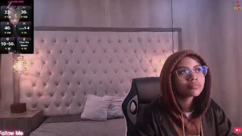 susan_voltaire online show from June 13, 11:53 am