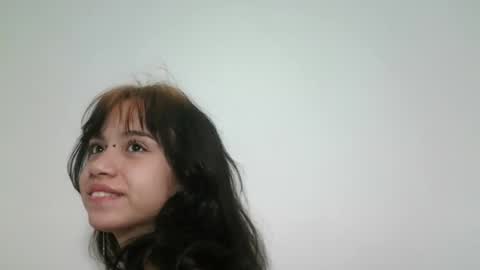 susana_petite420 online show from January 28, 8:25 am