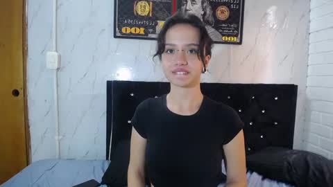 susana_petite420 online show from December 17, 2:22 pm