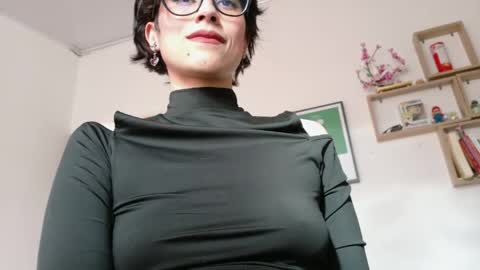 susana_w online show from May 5, 9:09 pm