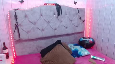 susanhotsex_ online show from October 25, 2:56 am