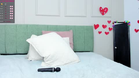 Amelia  online show from February 20, 11:10 pm