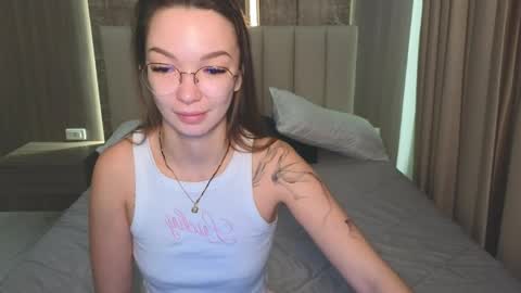 susannjohnson online show from May 2, 12:16 am
