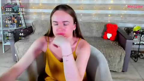 susansmitt online show from July 1, 7:33 pm