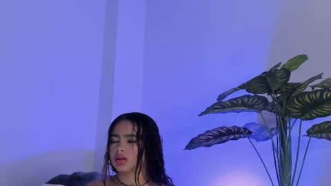  susi  online show from July 9, 1:20 am