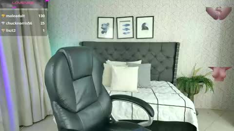   online show from December 23, 4:17 pm