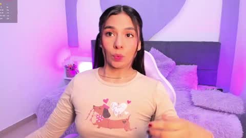 sussy_sweet4u online show from May 13, 10:58 am