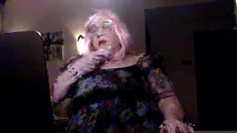 Snapshot of suzannebanci chatting on October 17, 5:50 pm My name is Sissy or more fully Suzanna Aprilia Maria Mariquita Catarina Chinita Banci. Soy una puta - que chimba ladybug online show from October 17, 5:50 pm