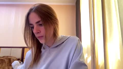 Emila online show from June 16, 11:47 am