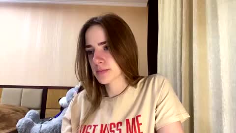 Emila online show from July 7, 7:23 am