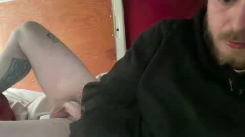 sven118189 online show from May 17, 4:22 am