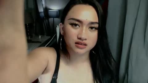 Angelic Baby online show from May 12, 4:16 pm