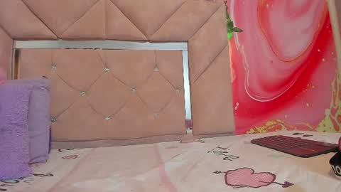 sweet__luna__ online show from June 12, 11:09 am