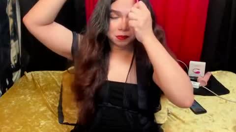 izza  izzasweet online show from July 25, 8:07 pm
