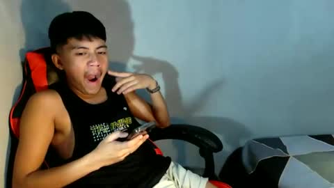 sweet_asinkurt online show from May 6, 1:06 pm
