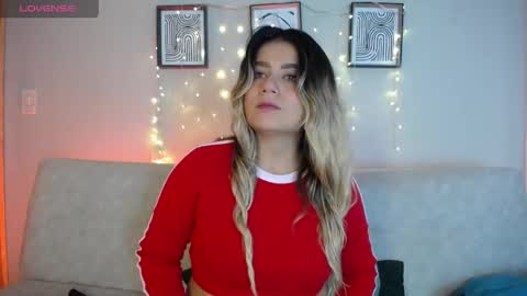Bella Valery online show from May 2, 9:42 pm