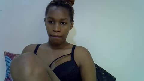 Snapshot of sweet_brown9 chatting on September 14, 8:27 am sweet_brown9 online show from September 14, 8:27 am
