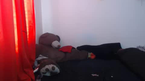 Bubbles online show from February 20, 8:36 pm