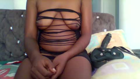 Snapshot of sweet_cherry007 chatting on October 3, 6:21 am sweet_cherry007 online show from October 3, 6:21 am