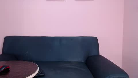 Annie online show from February 26, 4:05 pm