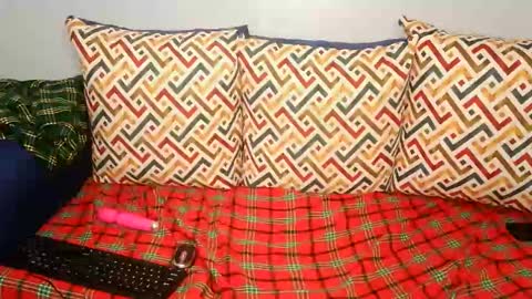 sweet_dollo online show from October 19, 10:36 pm