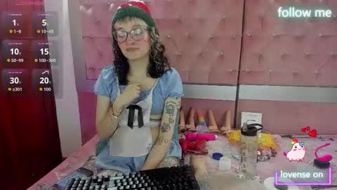  emmili  online show from December 4, 12:27 pm