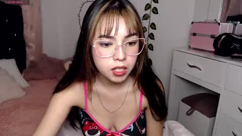 Hannah online show from June 19, 10:43 am
