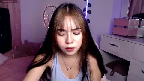 Hannah online show from May 1, 2:49 am