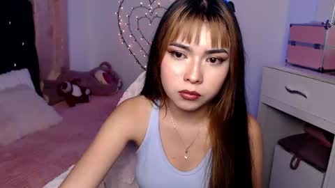 Hannah online show from July 29, 4:01 am