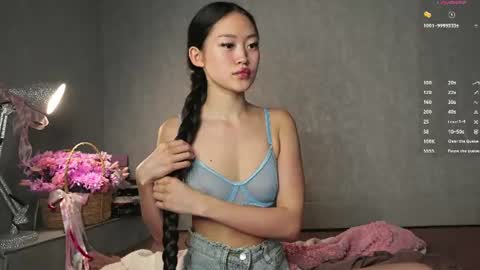 Kim online show from June 19, 10:10 am