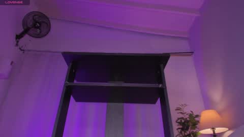 Snapshot of sweet_kahia chatting on January 19, 2:15 am Diana online show from January 19, 2:15 am