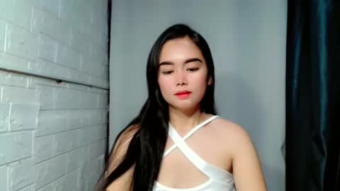 LAIKA online show from April 26, 3:15 am
