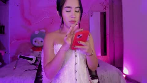 Lemarie online show from November 27, 1:41 pm