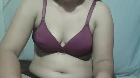 sweet_lily0613 online show from March 10, 6:27 am