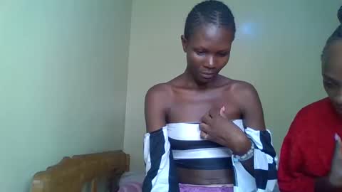 sweetie online show from February 26, 7:55 am