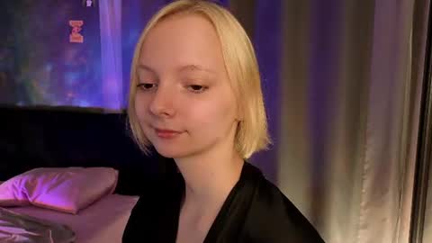 Lana online show from June 17, 5:29 pm