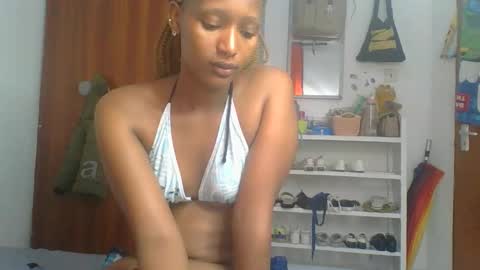 Linda online show from April 29, 2:38 am