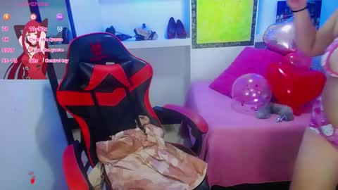 Snapshot of sweet_melody_xx chatting on February 12, 6:29 am MELODY online show from February 12, 6:29 am