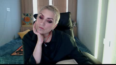 sweet_n_strong online show from June 15, 11:24 am