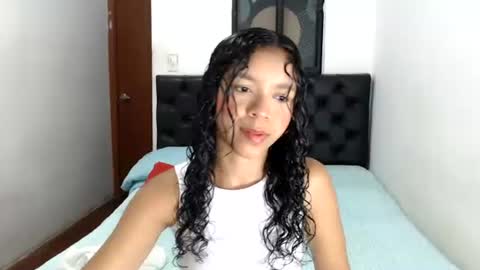 petite sweet online show from June 19, 12:44 pm