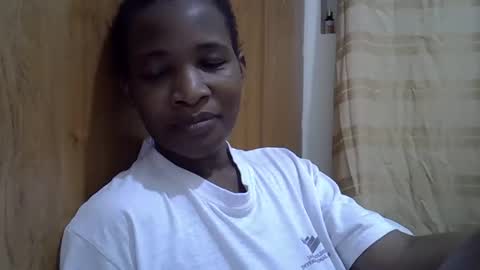 Snapshot of sweet_shari chatting on September 21, 2:04 am Princess shari online show from September 21, 2:04 am